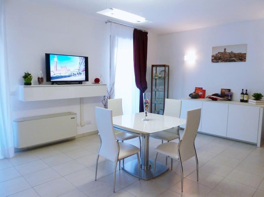 סיינה Modern & Strategic Apartment מראה חיצוני תמונה